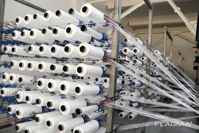 Polyethylene thread for the production of bags in bulk.